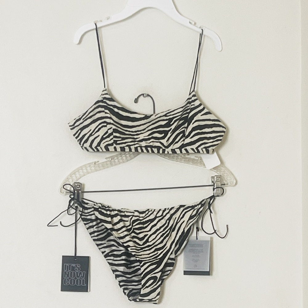 Revolve’s IT’s COOL NOW Zebra Print Crop Top Eco Bikini Set Sz Large